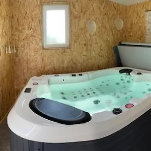 https://little-baie.inbrittany.com